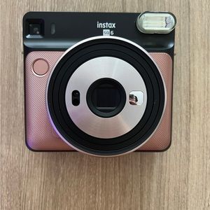 Fujifilm Instax Square SQ6 - Instant Film Camera - Blush Gold